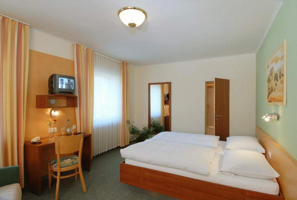 Waldhotel Линген Стая снимка